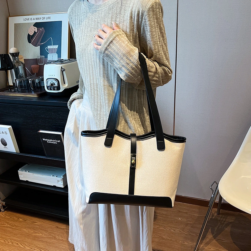 Commuter-style Fashionable Tote Bag With Large Capacity