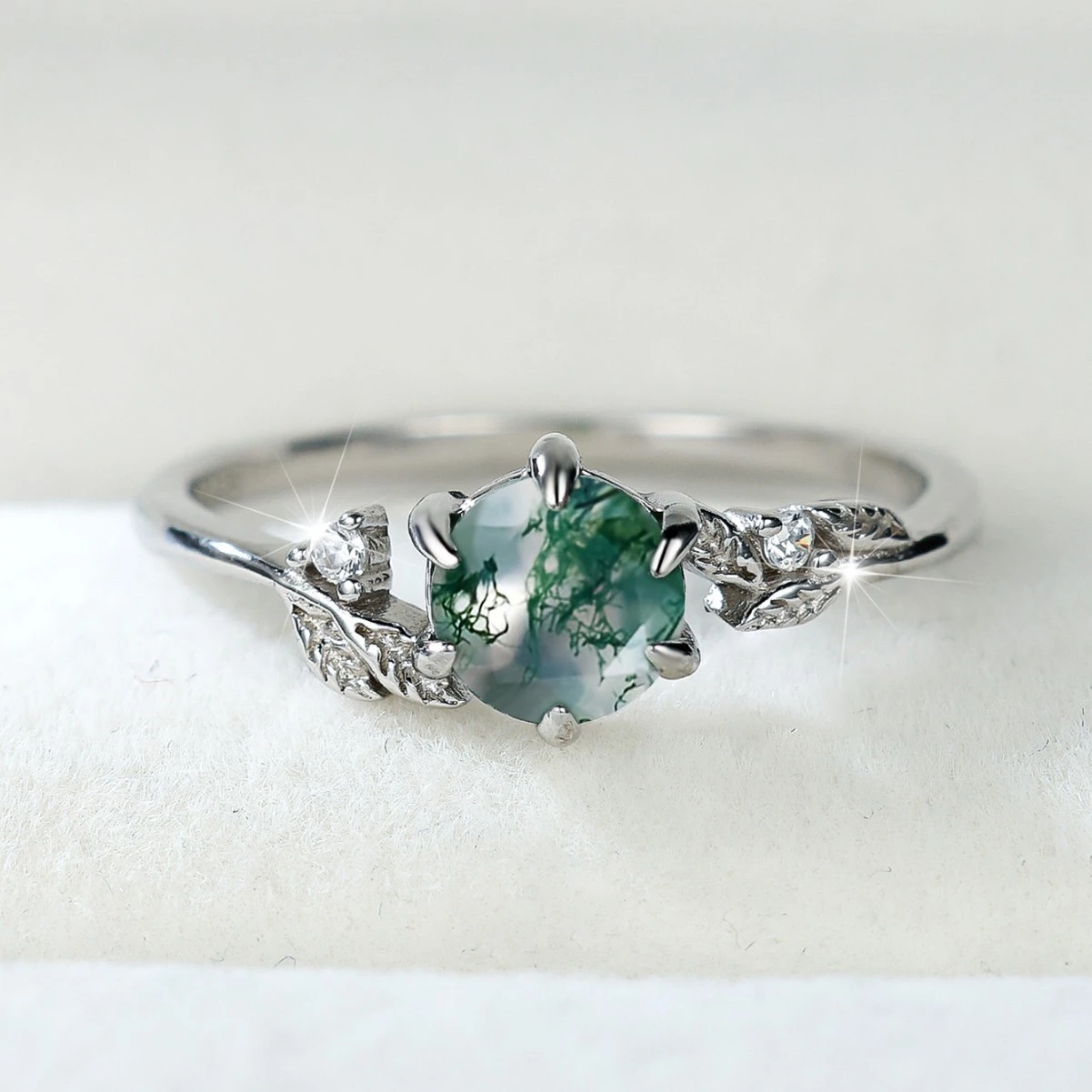 925 Sterling Silver Round Agate Edge Branch Six-claw Ring