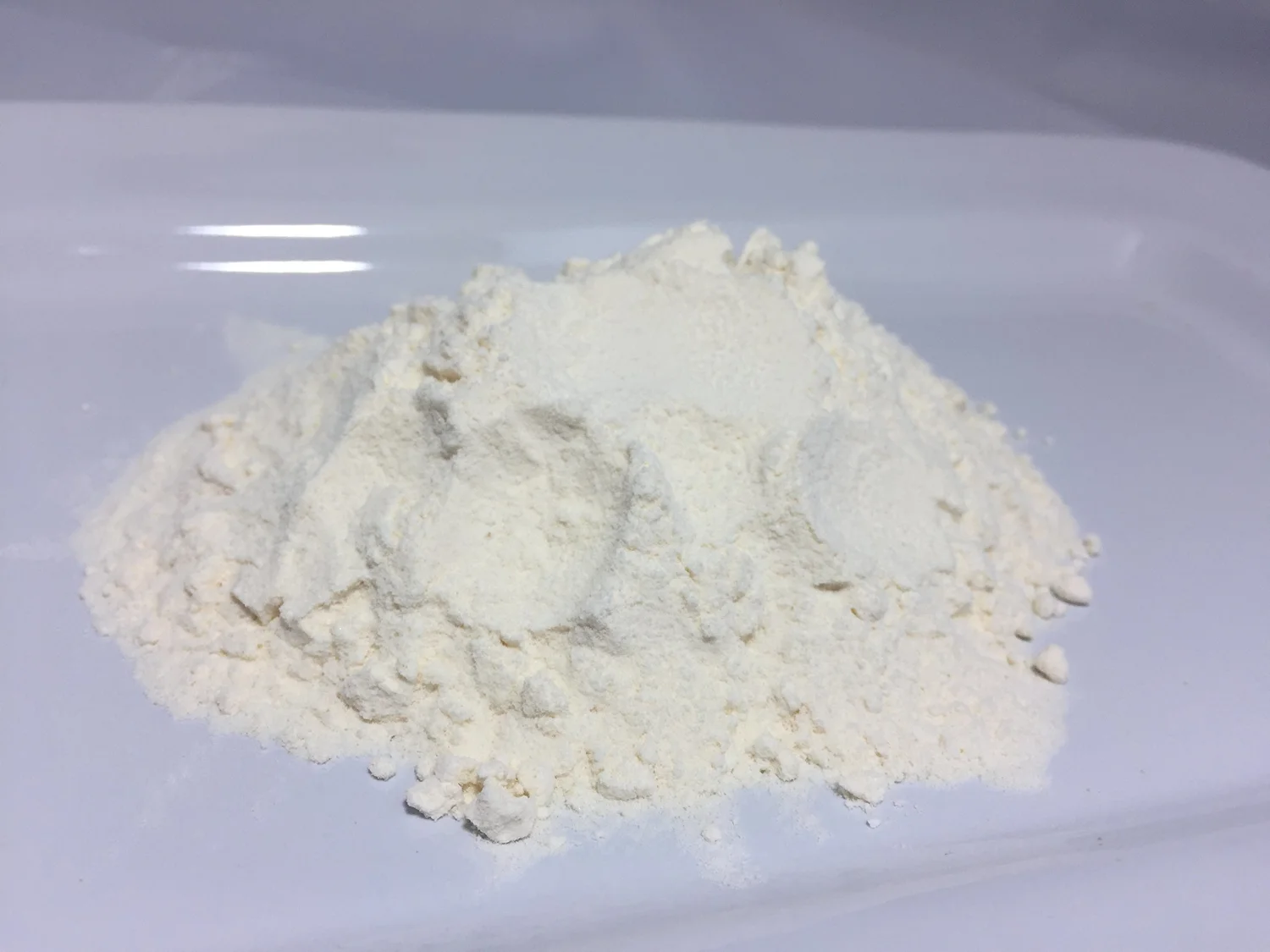 Yogurt Powder in plastic jar holds 3.2 oz. [ 90.7 grams ]