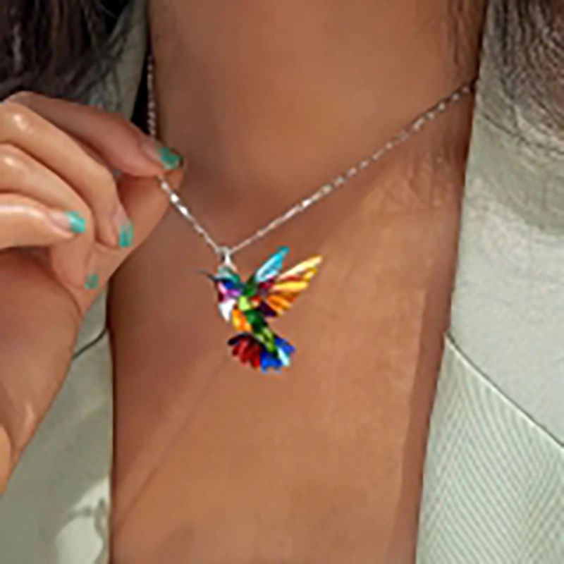 Niche Vibrant Bird Acrylic Necklace Pendant Vintage Fashion