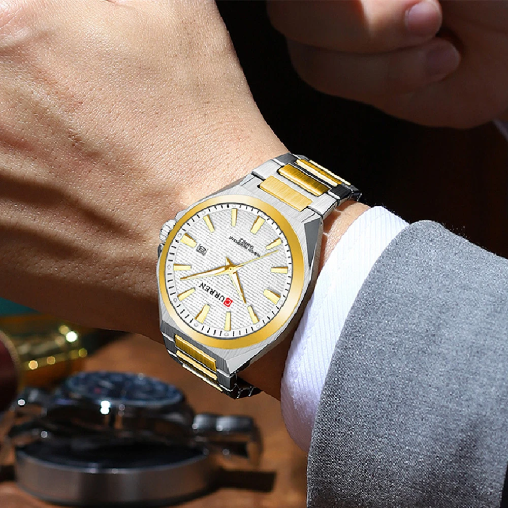 Retro Minimalist Mens Watch With A Large Dial