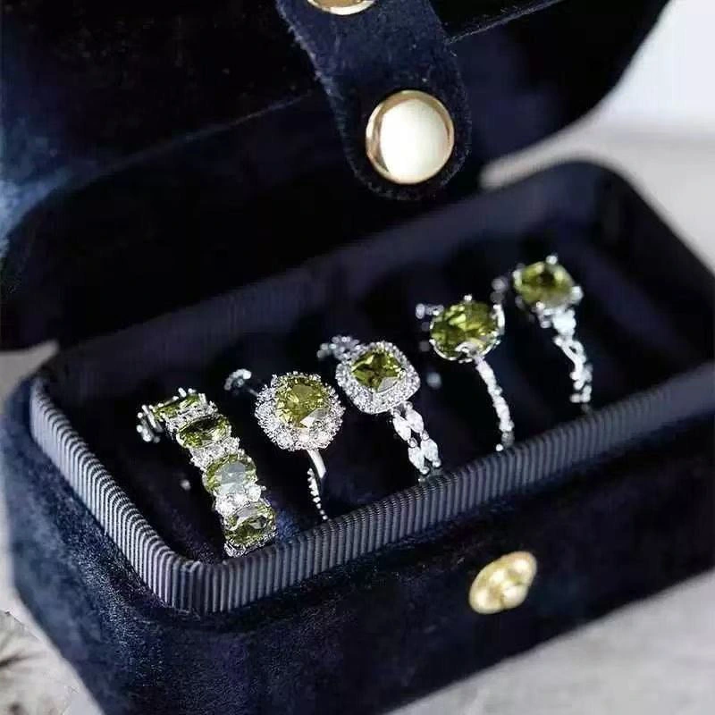 French Retro Olive Green Zircon Ring For Women, Elegant Light Luxury, Niche Exquisite High-End Open Ring