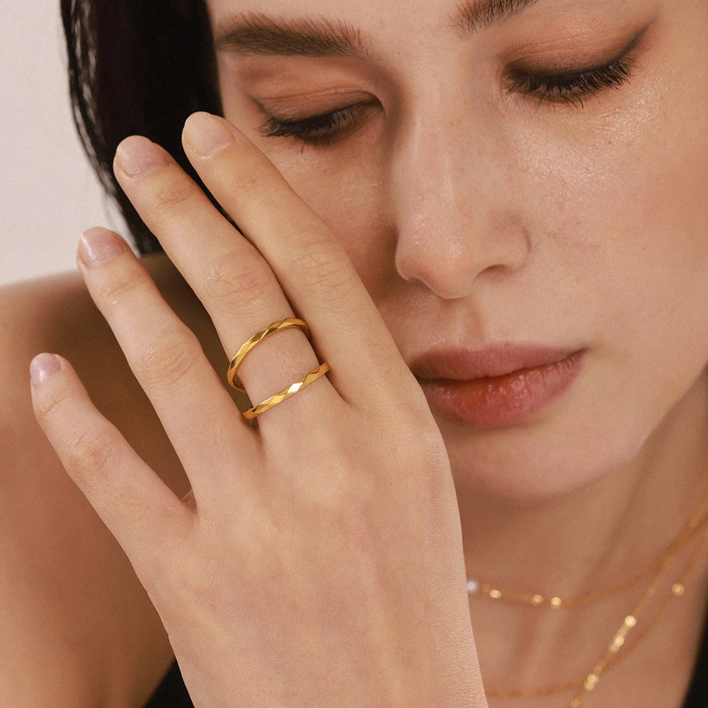 Stainless Steel Ring With A Niche Non-fading Design