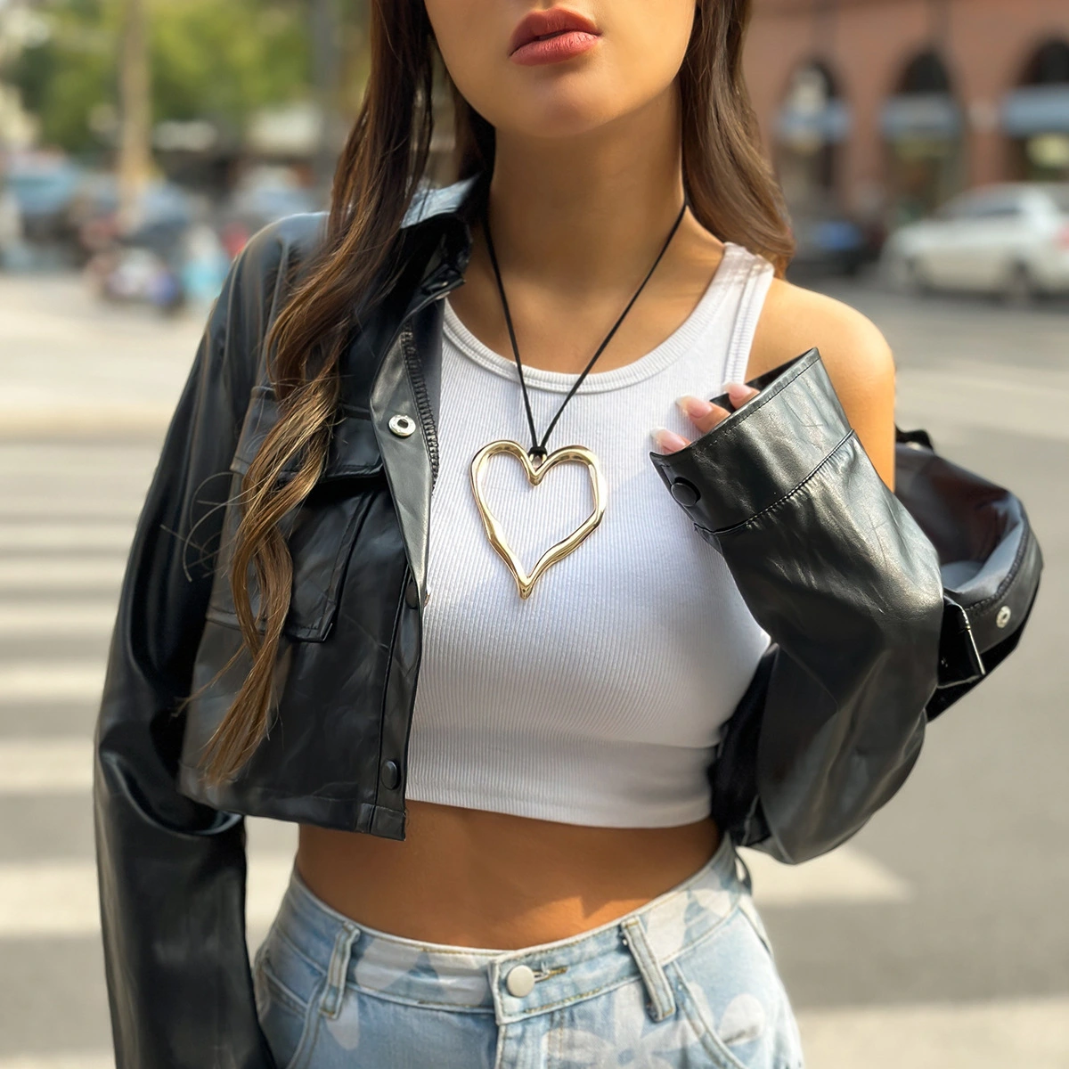 Irregular With Personality Heart-shaped Hollow Pendant Necklace For Women