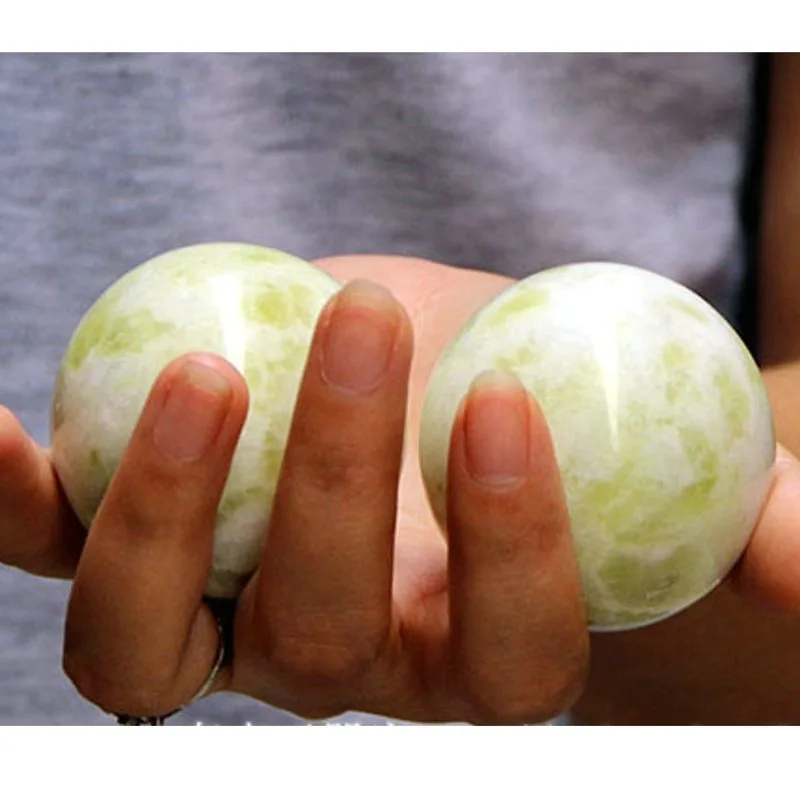 Rotating Jade Fitness Ball For Hand Exercise