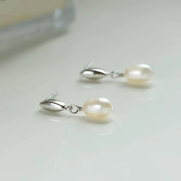 Elegant, Dainty Water-drop Pearl Stud Earrings