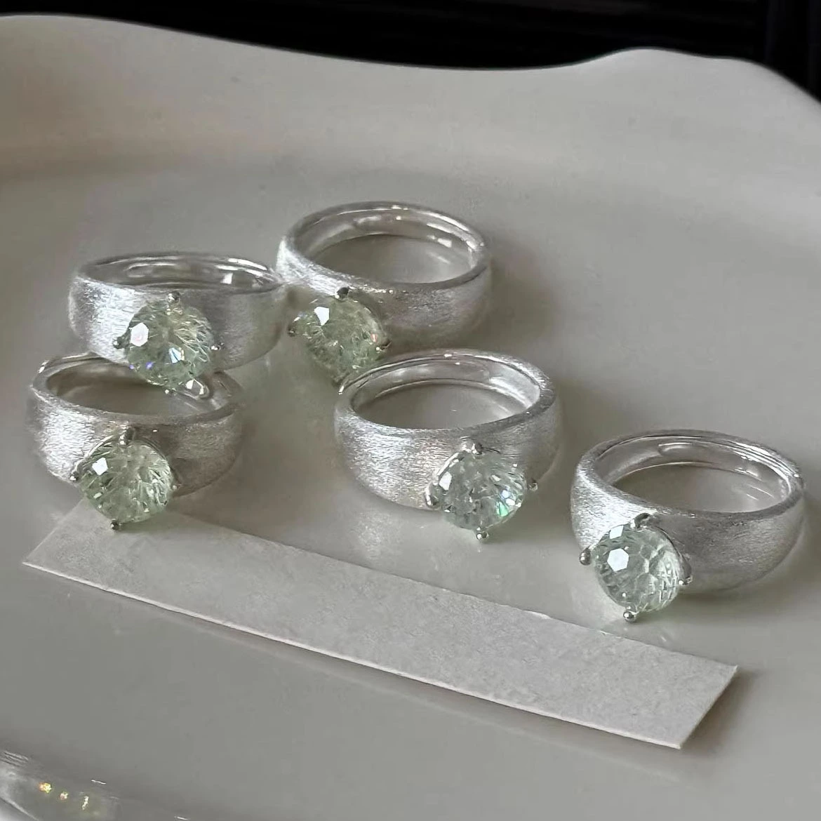 Fashionable Ring In Pale Lavender And Mint Green