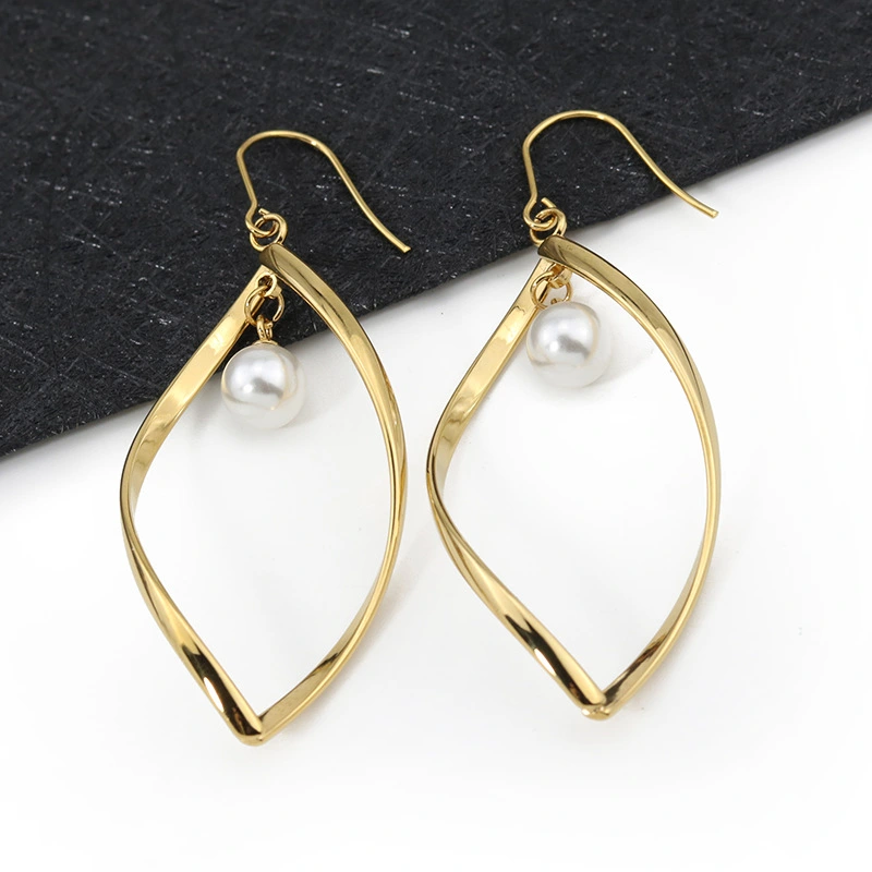 Leaf-shaped Pearl Earrings Women's Elegant Style