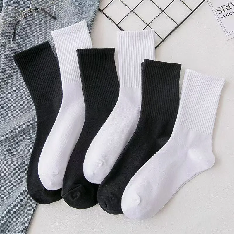 SpringAutumn Solid Color Versatile Mid-Calf Womens Socks