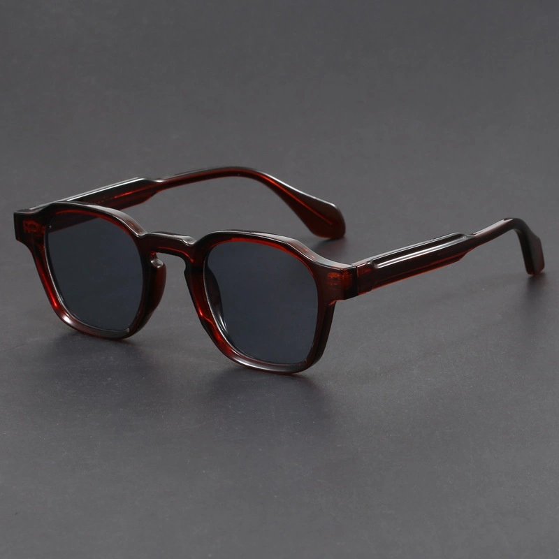 Fashionable New-style Sunglasses With Sun Protection And Pin-on Design