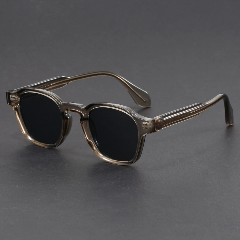 Fashionable New-style Sunglasses With Sun Protection And Pin-on Design