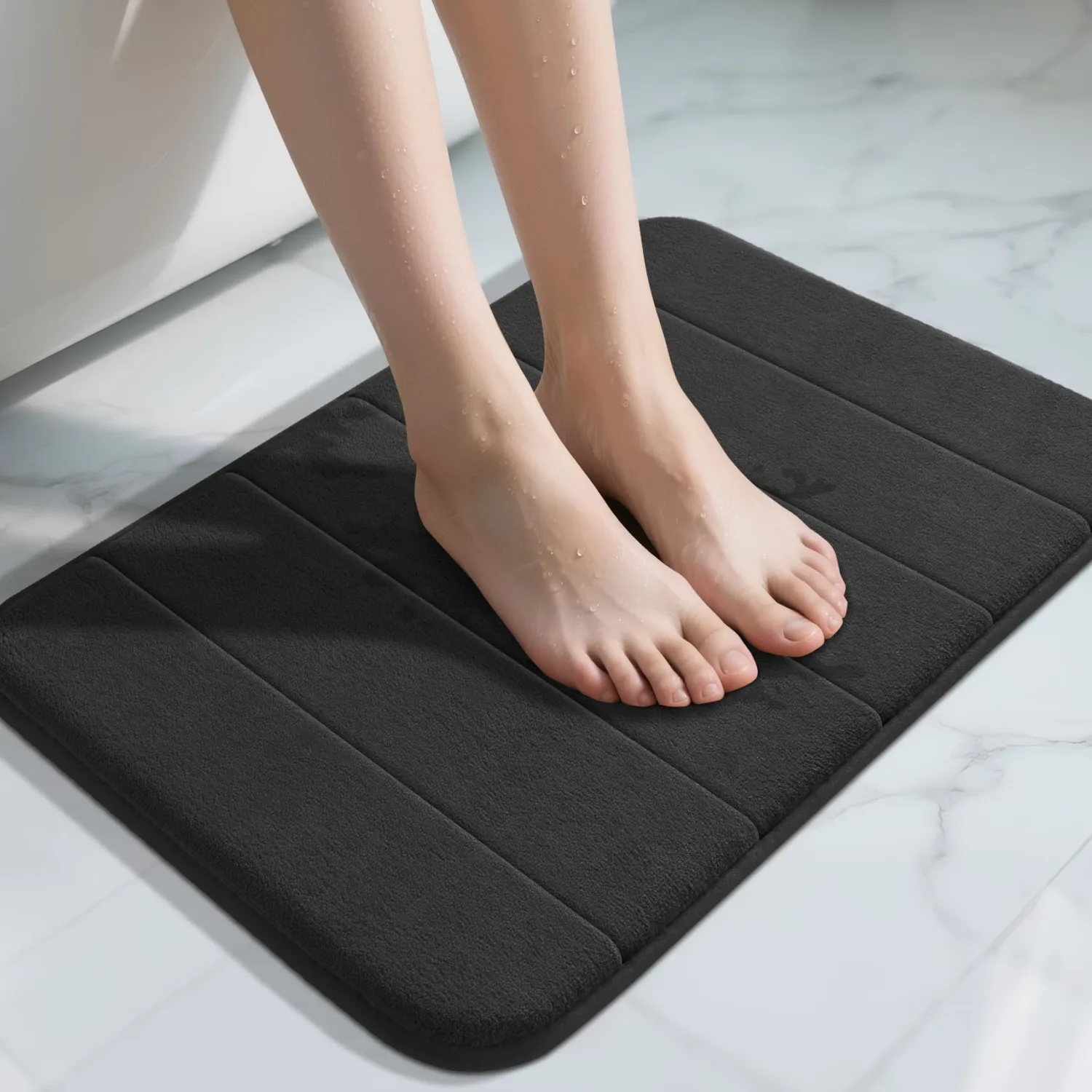 Yimobra Memory Foam Bath Mat, Super Soft Absorbent Bathroom Rug Non Slip, Quick Dry, Machine Washable Floor Carpet for Tub Shower, Home Decor Accessories, 24x17, Black