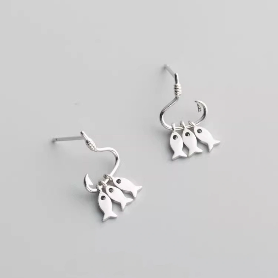 Minimalist Fish Earring For Women High-end Versatile And Willing To Take The Bait