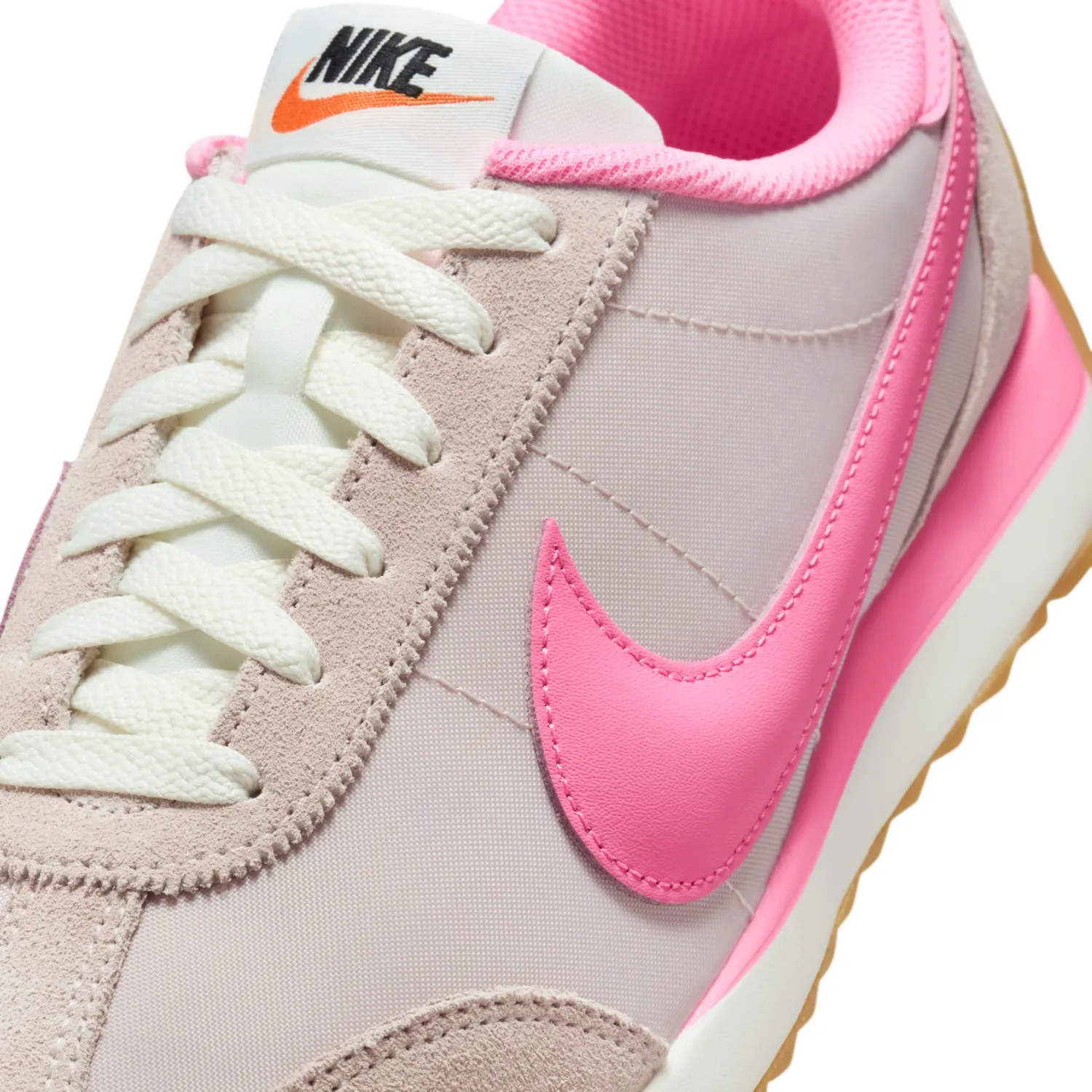 Nike Womens Pacific