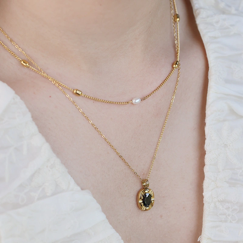 Cool-style 18K Gold-plated Niche Luxury Pearl And Rice-bead Choker Necklace