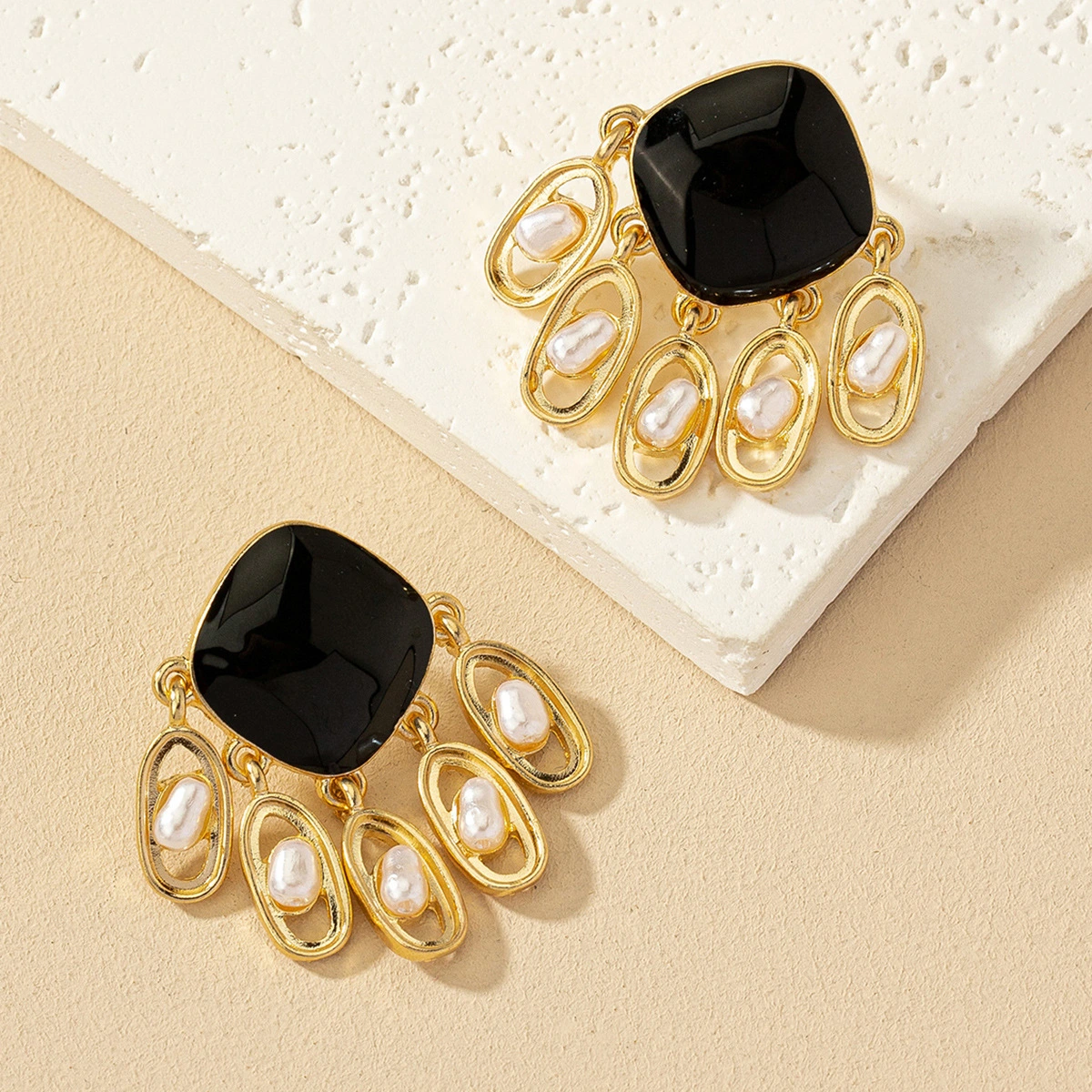 Women's Geometric Enamel Casual Earrings