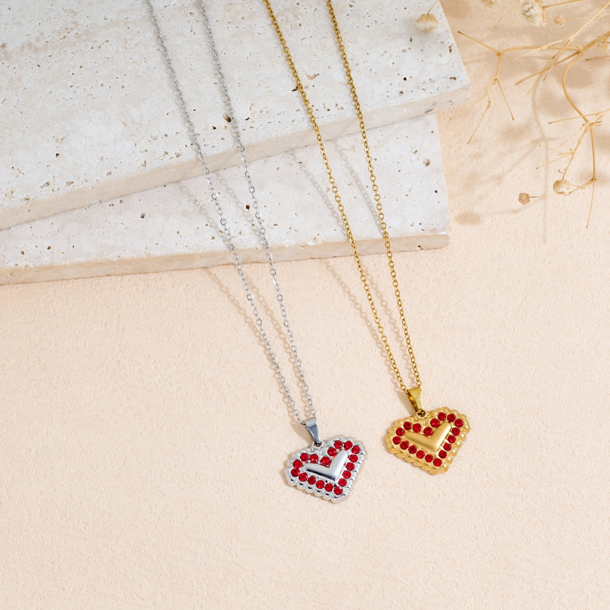 Stainless Steel Inlaid Rhinestone Heart-shaped Pendant Necklace