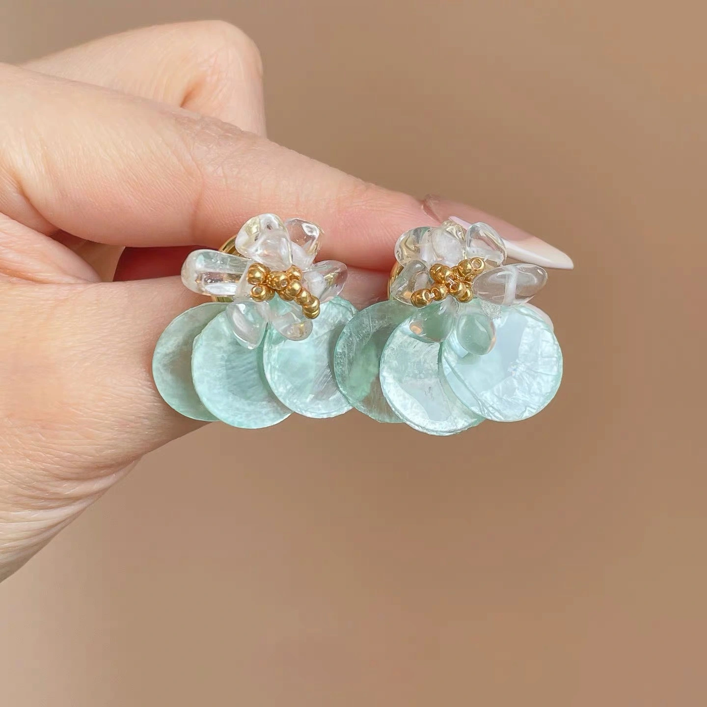 Fashionable And Elegant Handmade Beaded Colored Earrings, Suitable For Women To Wear On Vacation Islands