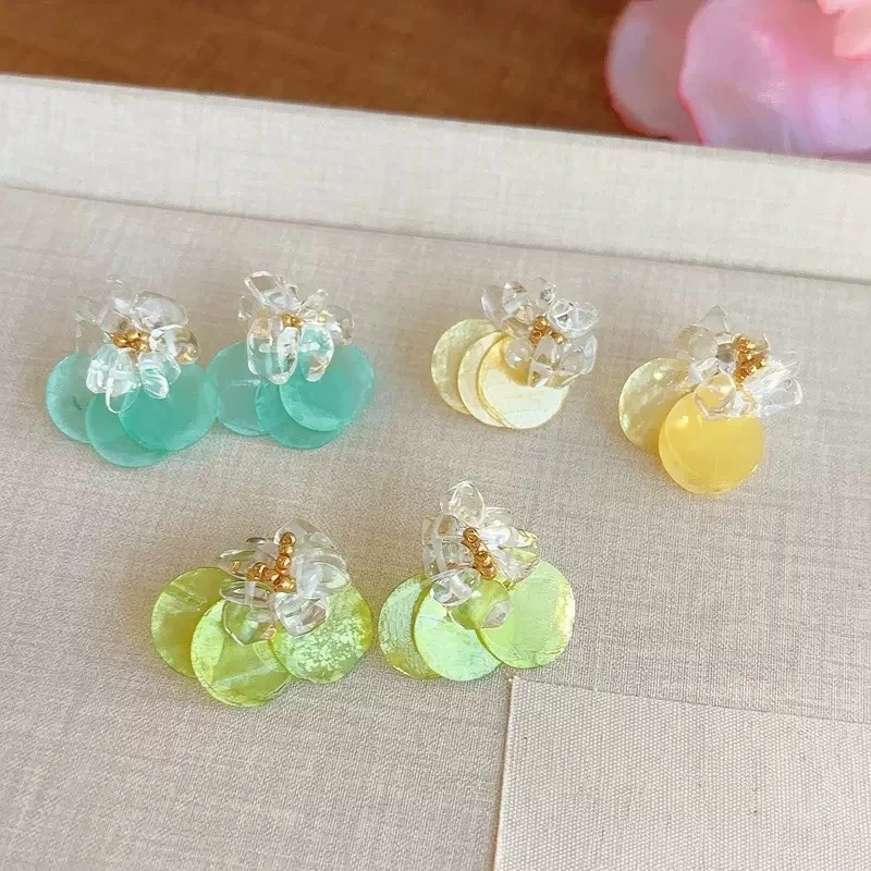 Fashionable And Elegant Handmade Beaded Colored Earrings, Suitable For Women To Wear On Vacation Islands