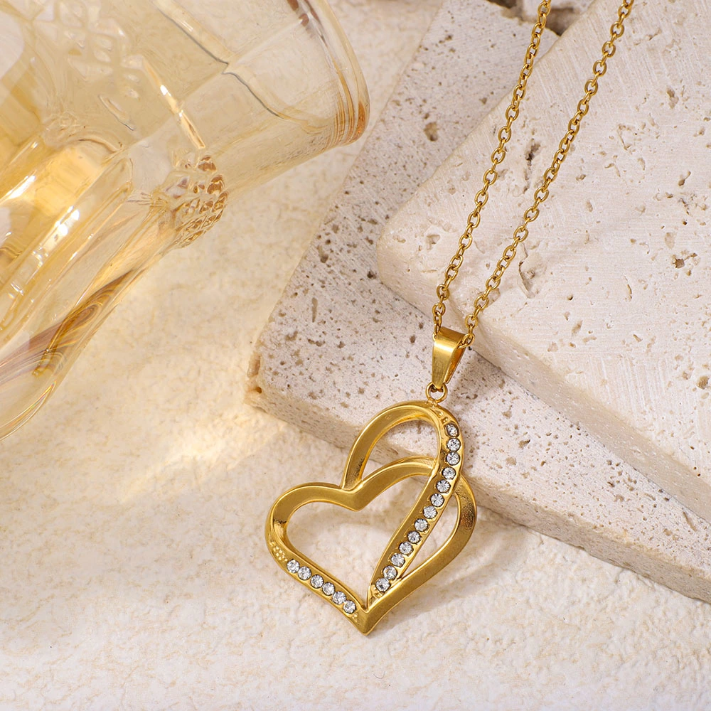 Stainless Steel Heart-shaped Pendant Necklace With Rhinestone Inlay