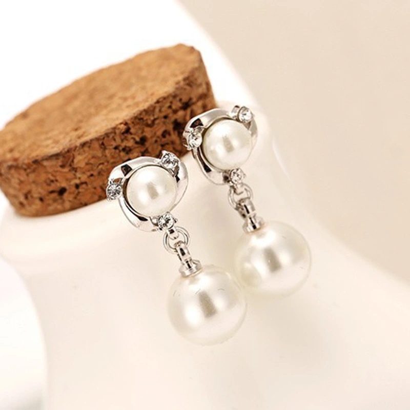 Korean-style Elegant Minimalist Ear Cuff For Women No Piercing Required Exquisite Diamond-Encrusted Pearl Earrings