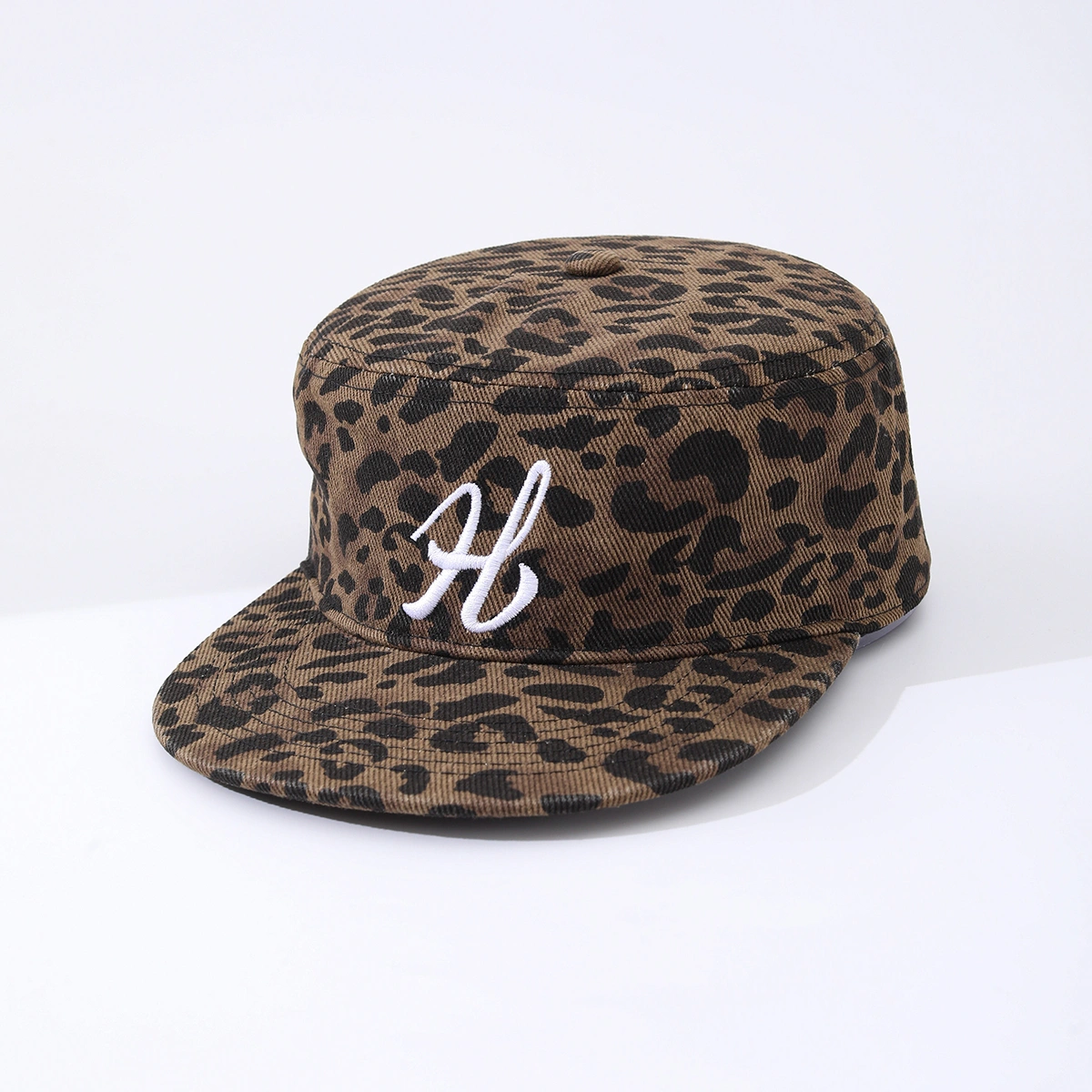 Artistic Font H-shaped Letter Adjustable Casual And Fashionable Flat-top Baseball Cap Suitable For Daily Travel And Shopping