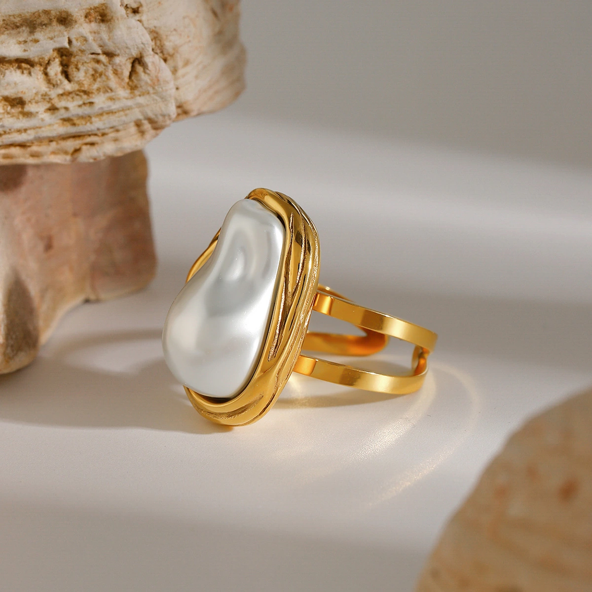 Avila Pearl Ring