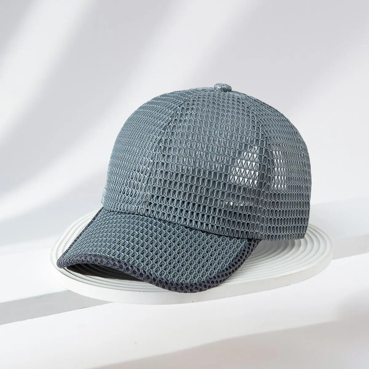 Men's And Women's Universal Solid-color Quick-drying Multi-hole Breathable Simple And Versatile Style Bow-brim Baseball Cap Suitable For Outdoor Sports And Travel
