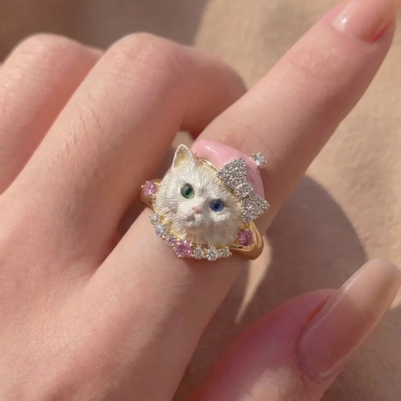 Cute Little Kitten Bow-tie Ring