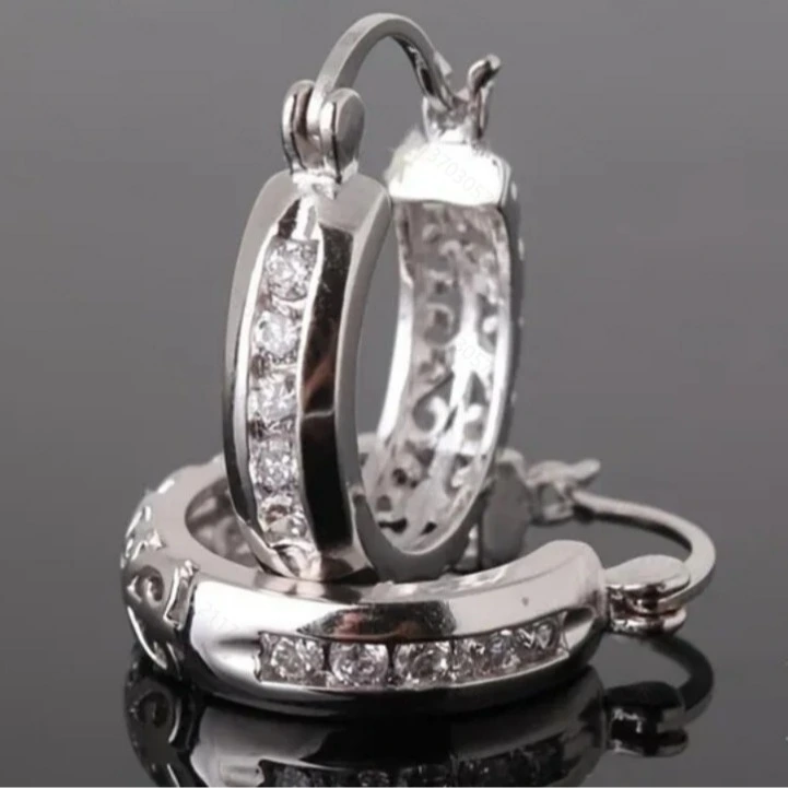 Affordable Luxury Niche Design For Women With Square Or Round Faces