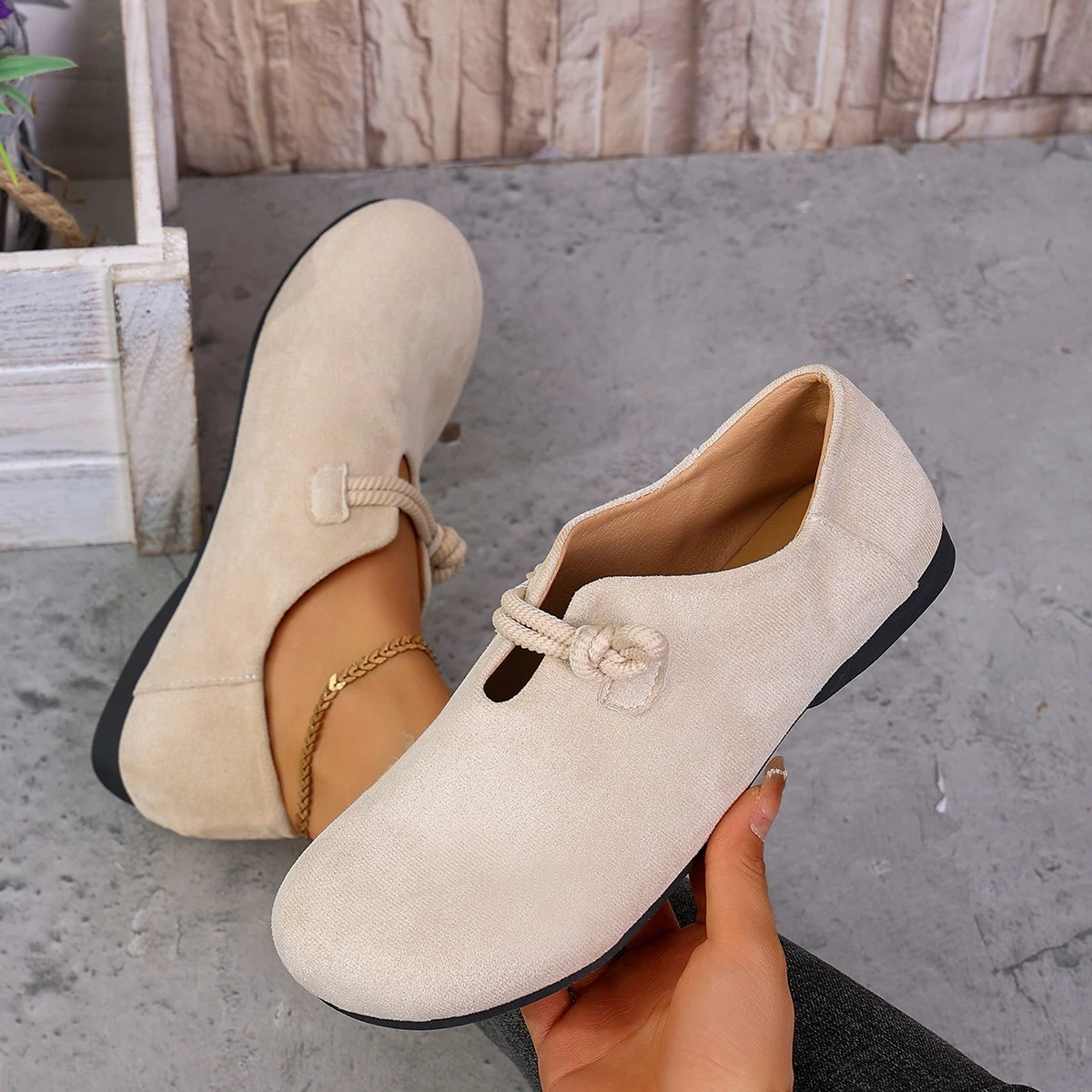 Round Head Slip-on Full-cover Solid Color Flat Shoes