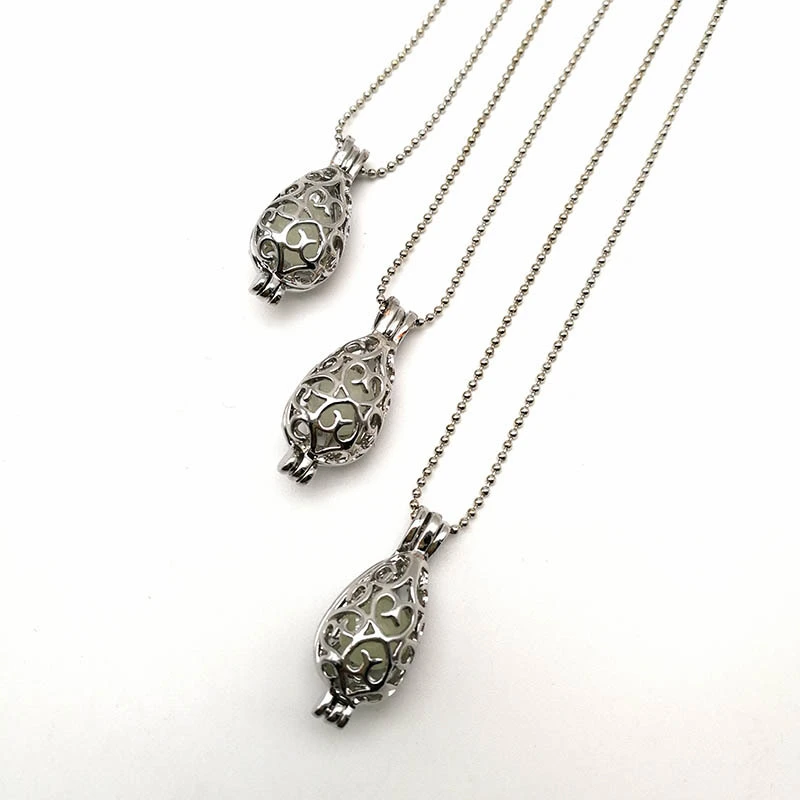 European And American Hollow Luminous Necklace Fluorescent