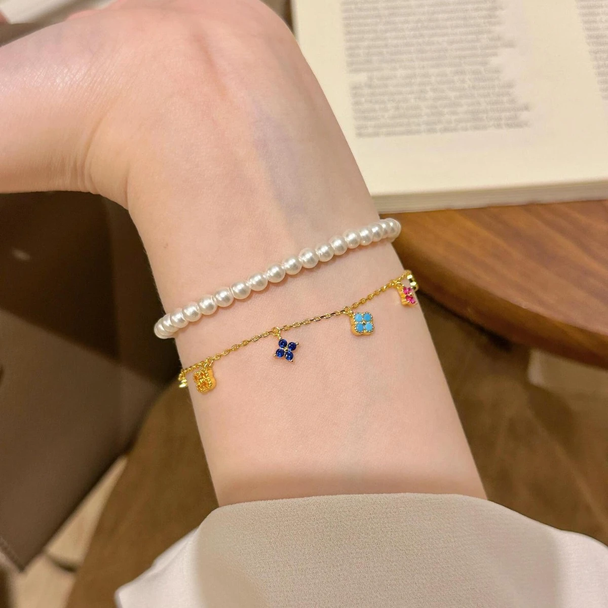 Dopamine-colored Lucky Four-leaf Clover Bracelet For Women