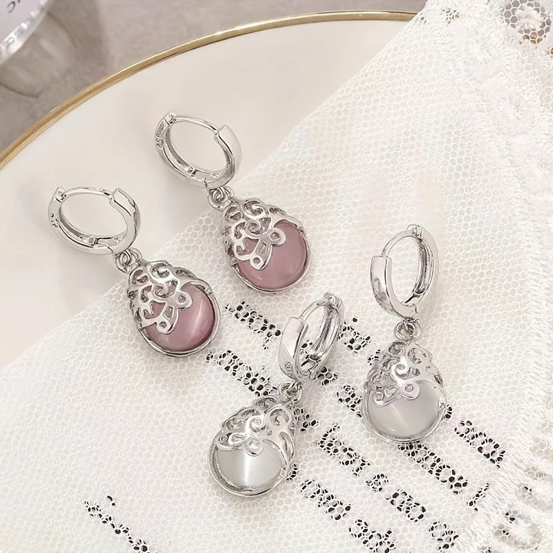Hollowed-out Patterned Fashionable And Elegant Earrings