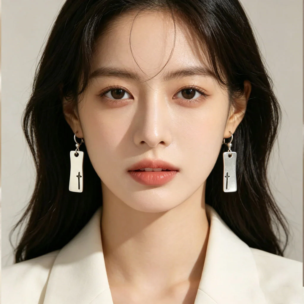 Fashionable Minimalist-style Womens Earrings