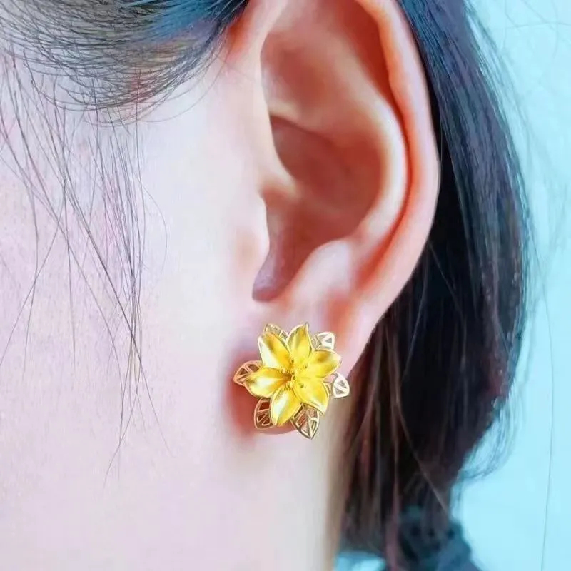 Elegant All-match Lily Flower Stud Earrings