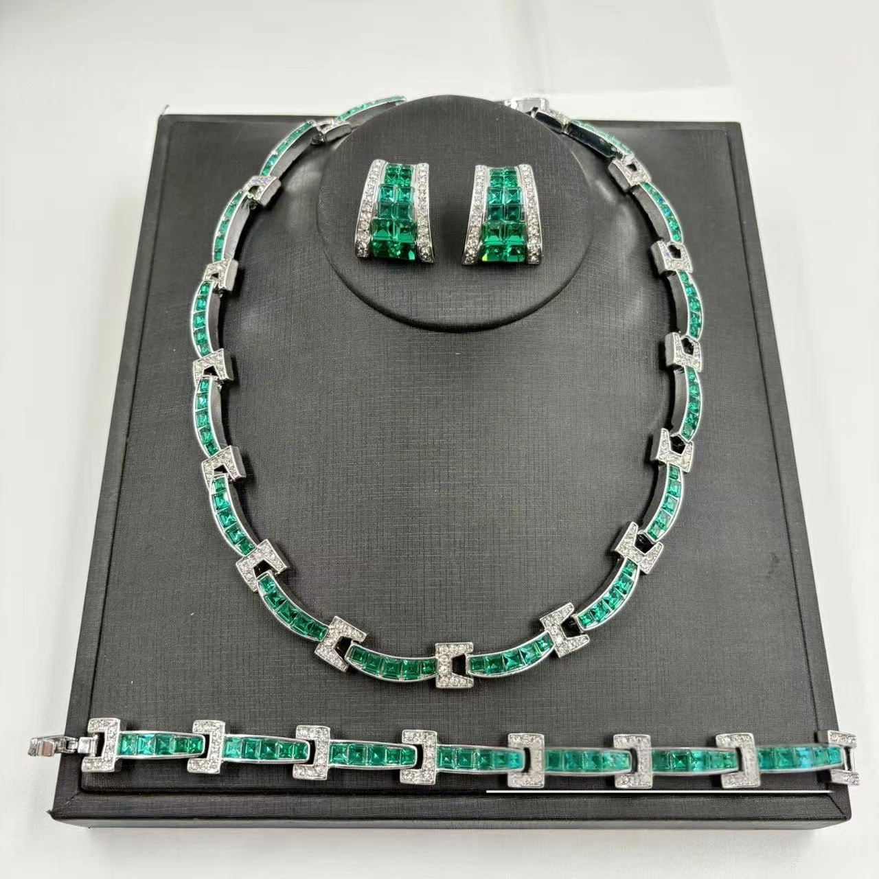 French Court-Style Diamond-Inlaid Patchwork Necklace Bracelet And Earrings