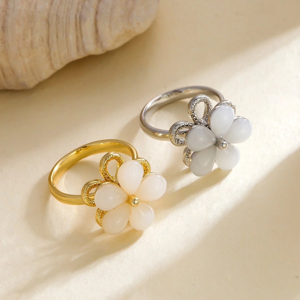Five Petal Flower Elegant Style Womens Ring