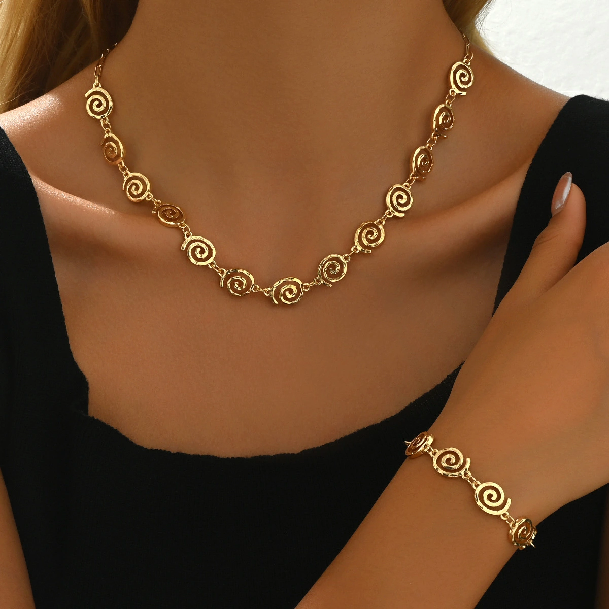 Light Luxury Style Womens 18K Gold-Plated Geometric Symbol Necklace