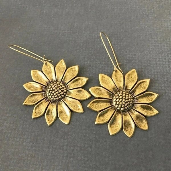Retro Exaggerated Extra-large Sunflower Earrings