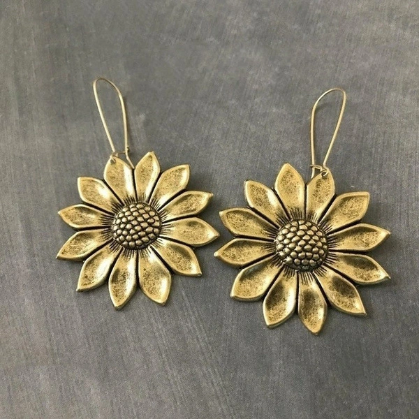 Retro Exaggerated Extra-large Sunflower Earrings