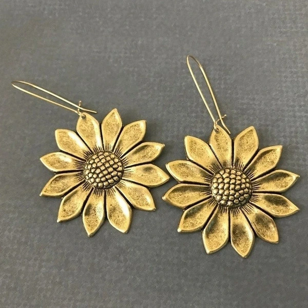 Retro Exaggerated Extra-large Sunflower Earrings