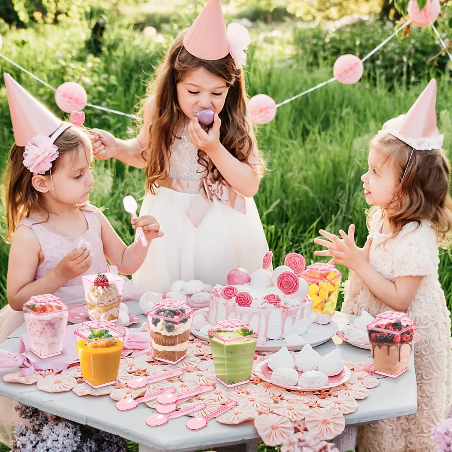 Mifoci 150 Pcs 5 oz Pink Plastic Dessert Cups with Lids and Spoons Valentine Mini Clear Reusable Yogurt Parfait Appetizer Cup for Wedding Baby Shower Party Picnic Dessert Fruit Pudding Ice Cream Cake