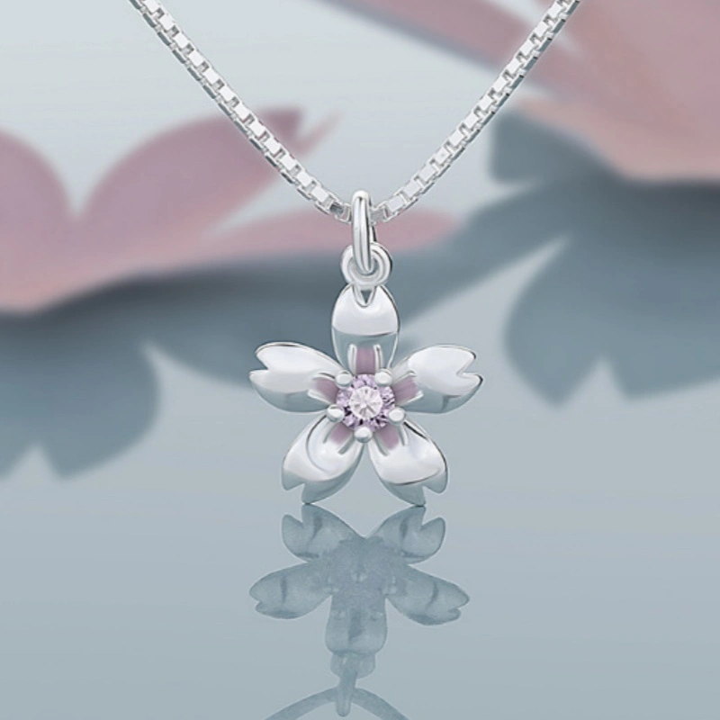 Diamond-encrusted Flower Crystal Necklace For Women