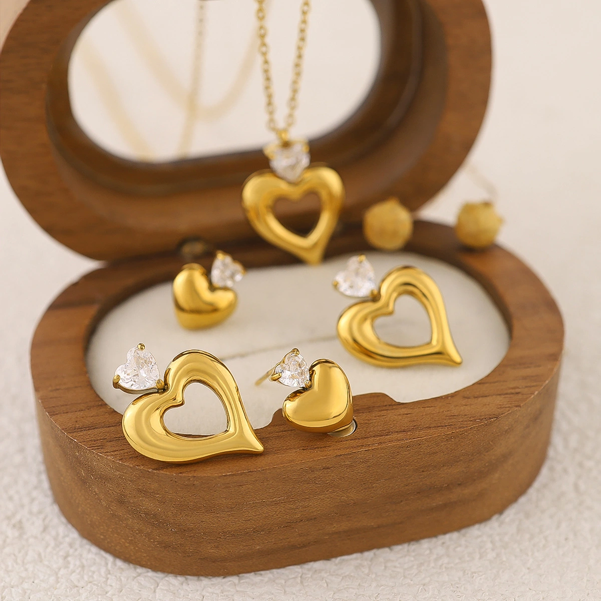 Light Luxury Versatile Heart-Shaped Zircon-Inlaid Necklace And Earrings