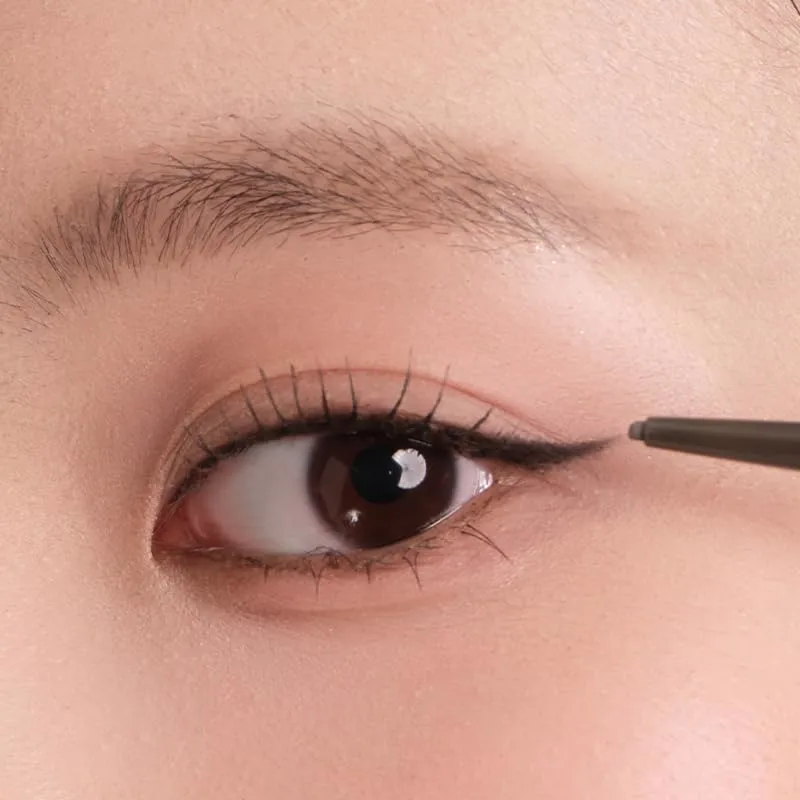 JUDYDOLL Ultrafine Eyeliner Gel Pencil, Fine Lining For Inner & Outer Eyes, Smudge-Proof & Water-Resistant, Smooth Glide Formula (02 Dark Brown)