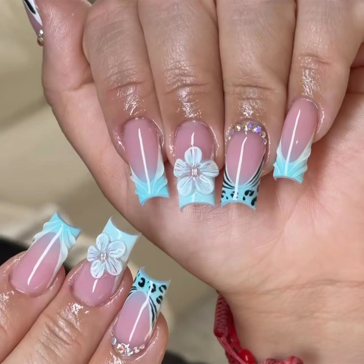 24pcs Blue French Tip Press on Nails Medium 3D Flower Fake Nails Square Nail Tips with Rhinestones Designs Cute Summer Floral False Nails Kit Full Cover Glossy Glue on Nails for Women