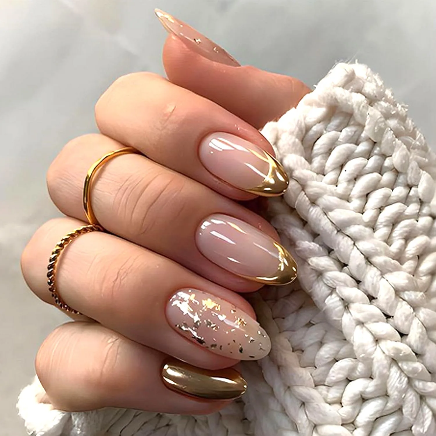 24Pcs Gold French Tip Press on Nails Short Almond Acrylic False Nails Glossy Full Cover Gold Design Glue on Nail Reusable for Women