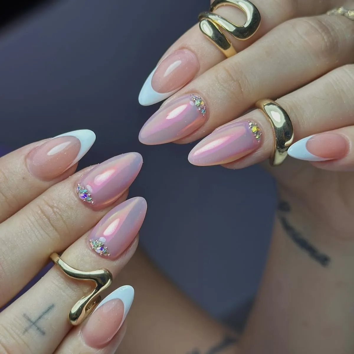 24Pcs White French Tip Press on Nails Short Almond Fake Nails Rhinestones Full Cover Tips Glue on Nails Chrome False Nails Artificial Matte Pink Stick on Nails for Women Girls Acrylic Manicure Salon