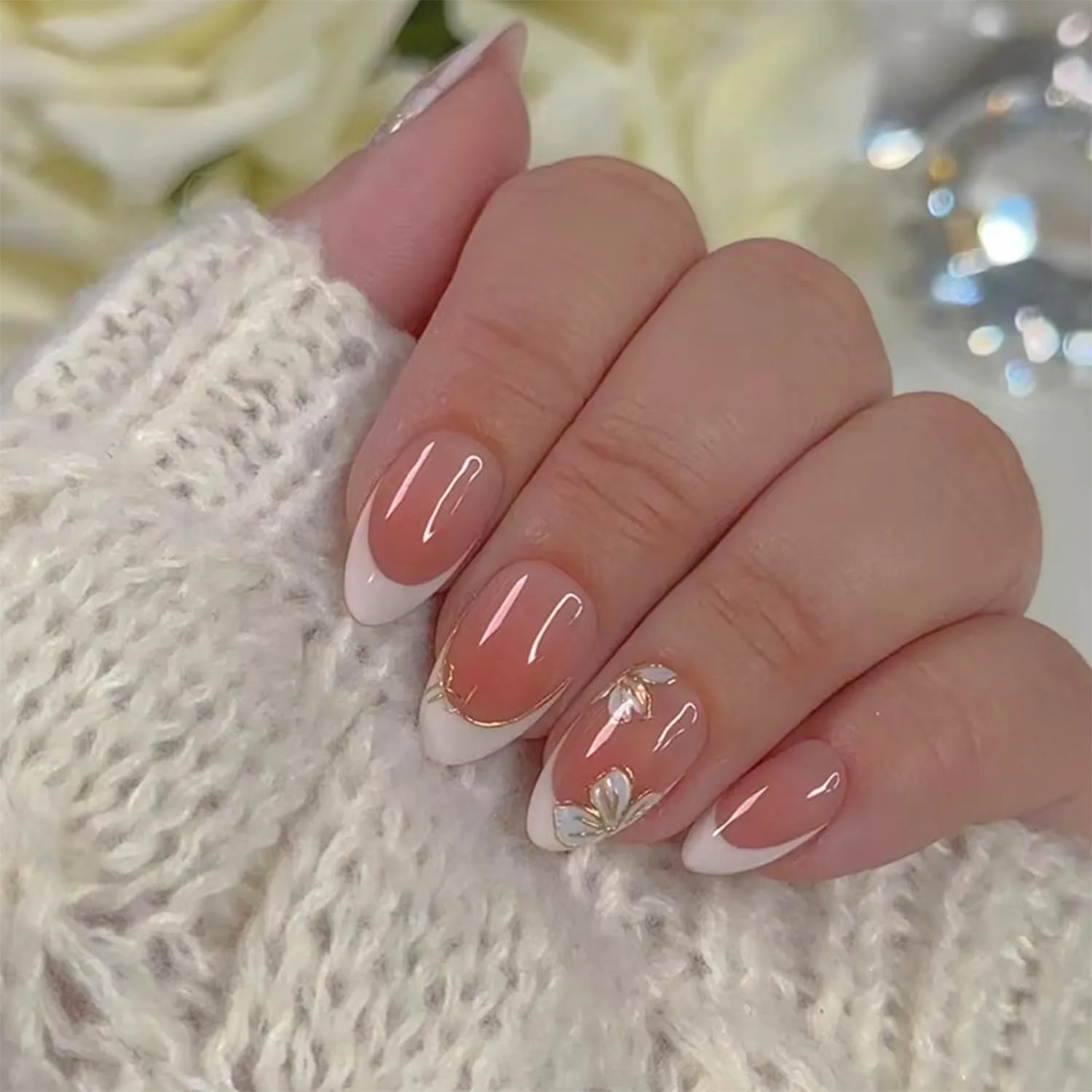 24pcs White French Tip Press on Nails Short Almond Fake Nails with Designs Flower False Nails Bow Acrylic Nails Glue on Nails Summer Floral Full Cover Stick on Nails for Women Nail Decoration